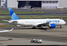 N78002 | Boeing 777-224(ER) | United Airlines | David Tian | JetPhotos