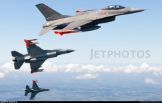 Aviation photos - 4 million+ on JetPhotos