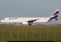 PT-MXB | Airbus A321-231 | LATAM Airlines | Filipe Castro _ RJ ao Vivo | JetPhotos PT-MXB | Airbus A321-231 | LATAM Airlines... 