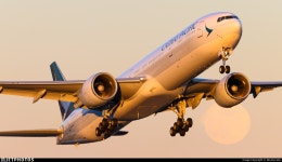 B-KQJ | Boeing 777-367ER | Cathay Pacific Airways | Nicolas Shu | JetPhotos
