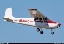 N8780B | Cessna 172 | Private | Oliver Richter | JetPhotos