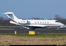 CS-CHG | Bombardier BD-100-1A10 Challenger 350 | NetJets Europe | Bjoern Huke | JetPhotos