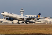 D-AIHT | Airbus A340-642 | Lufthansa | Moritz Babl | JetPhotos