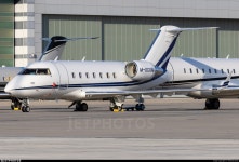 M-OCOM | Bombardier CL-600-2B16 Challenger 604 | Private | Thomas Ernst | JetPhotos