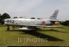 04-8202 | North American F-86 Sabre | Japan - Air Self Defence Force (JASDF) | Christopher Schmitt | JetPhotos