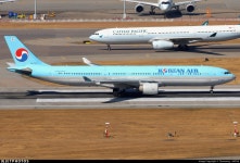 HL7587 | Airbus A330-323 | Korean Air | Thomasng | JetPhotos