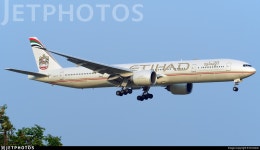A6-ETQ | Boeing 777-3FXER | Etihad Airways | tomobile | JetPhotos