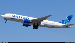 N206UA | Boeing 777-222(ER) | United Airlines | Saul Hannibal | JetPhotos