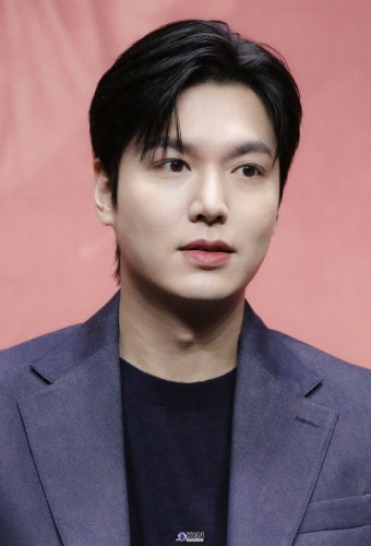 [KtN 포토] 윤여정-이민호-김민하-정은채-김성규, 다양한 언어가... 윤여정-이민호-김민하-정은채-김성규, 다양한 언어가 공존하던 촬영...