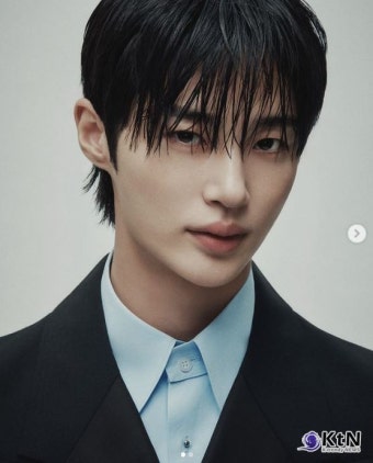 소속사도 뒤늦게 알았다...변우석, 소아환우 위해 조용히 3억 기부 < 연예/스포츠 < 뉴스 < 기사본문 - KtN (K trendy NEWS) 소속사도 뒤늦게...