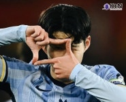 'EPL 득점 공동 18위' 손흥민, 1골·2도움 대활약…토트넘, 6경기 만에 부진 탈출 < 엔터 < 뉴스 < 기사본문 - KtN (K trendy NEWS) 'EPL 득점... 
