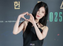 [KtN 포토] 보기에도 아까운 서현, 거룩한 밤 하트도 사랑스럽게... NEWS) [KtN 포토] 보기에도 아까운 서현, 거룩한 밤 하트도 사랑스럽게