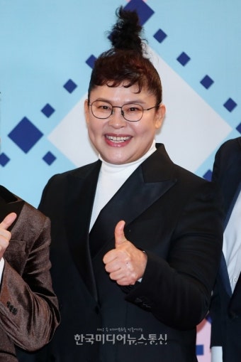 [KM포토] 이영자 '전참시의 중심' < 포토뉴스 < 방송연예 < MP (Media Post) < 기사본문 - 한국미디어뉴스통신 [KM포토] 이영자 '전참시의 중심'