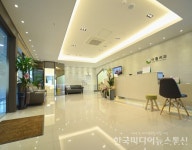 이룸치과, 유아부터 노인까지 전 연령층을 위한 종합 치과치료 제공 < 강소기업열전 < 기업과함께 < 기사본문 - 한국미디어뉴스통신 이룸치과... 