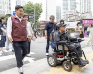 다름을 넘어 함께로...마포구, 장애인의 일상을 넓히다 < 서울 < 전국... 다름을 넘어 함께로...마포구, 장애인의 일상을 넓히다 - 한국미디어뉴스통신