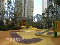 [시공특화사례-화보] 서울 DMC파크뷰자이 < 탐방 < 조경·경관 < 기사본문 - Landscape Times [시공특화사례-화보] 서울 DMC파크뷰자이