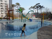 ‘자연과 예술의 콜라보’ 노송(老松) 길을 걷다 < 각종단체 < 조경... Landscape Times ‘자연과 예술의 콜라보’ 노송(老松) 길을 걷다