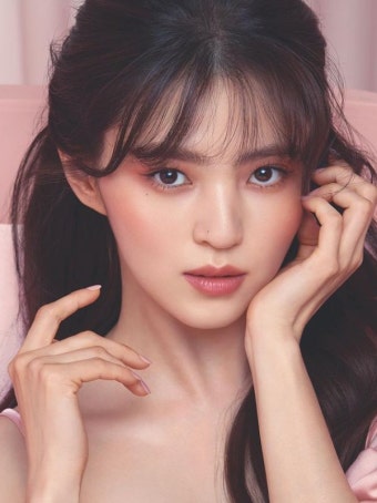 한소희 모친 피소, 사기 혐의 고소당해 “채무 책임질 계획 없다” < 인사이드 < 스타 < 기사본문 - 라이브엔 한소희 모친 피소, 사기 혐의 고소당해...
