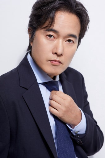 정승길, '미지의 서울'서 야망 숨긴 국장 변신 < 스타 < 기사본문 - 라이브엔 정승길, '미지의 서울'서 야망 숨긴 국장 변신 - 라이브엔