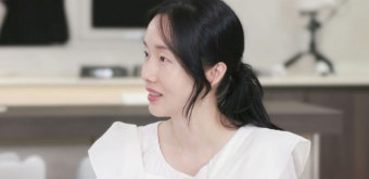 이정현, 남편과의 사랑 가득 한 끼…연애 추억 공개 < 방송 < 기사본문 - 라이브엔 이정현, 남편과의 사랑 가득 한 끼…연애 추억 공개 - 라이브엔