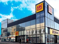 👟 [슈톡/ShoeTalk #150] 골든구스 IPO 준비, ABC마트, 슈마커+, 아키클래식, MSCHF, 풋락커, 한국타이어 x 프로스펙스, 휠라 x... 