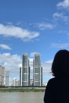 한강변에 있는 편의점을 추천합니다 - DPrime