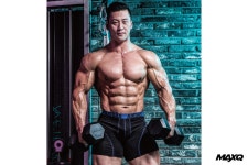 나도 가능? 처진 가슴을 ‘업’시키는 흉근 운동 시크릿 < TRAINING < 기사본문 - 맥스큐 나도 가능? 처진 가슴을 ‘업’시키는 흉근 운동 시크릿