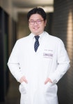 스탠다드치과의원 홍동환 원장 < 병원&의원 < 의료/제약 < 기사본문... 경험을 중심으로 재편되는 치과 의료 서비스 - 스탠다드치과의원 홍동환 원장