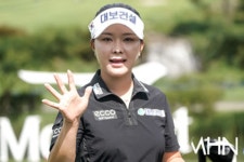 미슨이네 | [mhn포토] 서어진, 타수 줄이고 올게요