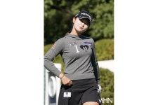[mhn포토] 박현경, 현경표 인사