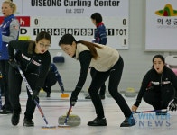 [컬링] 아쉽다 팀 킴(경북체육회),2019 WCT 의성국제컬링컵 미국에 패하며 은메달 < 윈터스포츠 < 스포츠종합 < 스포츠 < 기사본문 - MHN... 