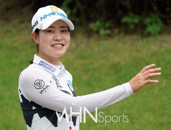 박민지 '긴장 속에서도 싱글벙글~'[포토] < 포토 < 골프 < 스포츠 < 기사본문 - MHN스포츠 박민지 '긴장 속에서도 싱글벙글~'[포토]