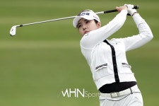 장은수 투 온 보다 정확한 방향[포토] < 포토 < 골프 < 스포츠 < 기사본문 - MHN스포츠 / MHN KPOP NEWS 장은수 투 온 보다 정확한 방향[포토]