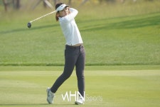 손예빈 파5 투 온 노리는 우드샷[포토] < 포토뉴스 < 골프 < 스포츠 < 기사본문 - MHN / 엠에이치앤 손예빈 파5 투 온 노리는 우드샷[포토]... 