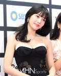 레드벨벳 조이 미모 한도초과~[포토] < 포토뉴스 < 뮤직 < 연예 < 기사본문 - MHN / 엠에이치앤 레드벨벳 조이 미모 한도초과~[포토] - MHN... 