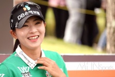 주식회사 지삼칠 | 이지현 '지삼의 기분 좋은 미소'[포토] < 포토뉴스 < 골프 < 스포츠 < 기사본문 - MHN / 엠에이치앤 이지현 '지삼의 기분 좋은 미소'[포토] - MHN...
