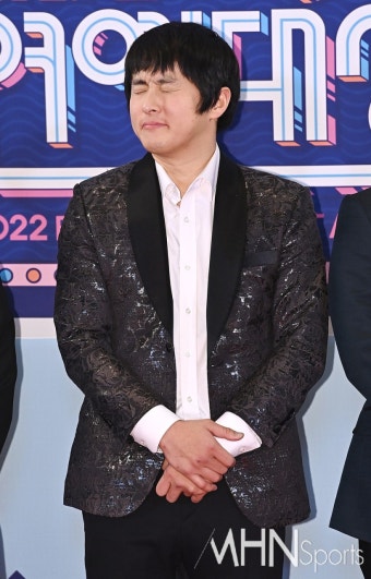 [Ms포토] 기안84, '플래시가 눈부셔' < 포토 < 방송/TV < 연예 < 기사본문 - MHN스포츠 [Ms포토] 기안84, '플래시가 눈부셔'