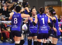 안방서 남의 잔치 앞둔 기업은행, 흥국생명 한 발자국 어떻게 막나?... 앞둔 기업은행, 흥국생명 한 발자국 어떻게 막나? - MHN / 엠에이치앤