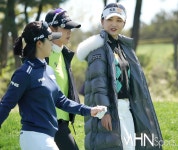 [Ms포토] 전예성-박지영-이예원 '즐거운 최종라운드' < 포토뉴스 < 골프뉴스 < 스포츠뉴스 < 기사본문 - MHNsports / MHN스포츠 [Ms포토] 전예성...