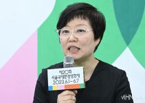 엠에이치환경건설(주) - 1071 | 집행위원장 < 포토뉴스 < 연예 < 기사본문 - MHN / 엠에이치앤 [Ms포토] 인사하는 '서울국제환경영화제' 이미경 공동 집행위원장 - MHN / 엠에이치앤