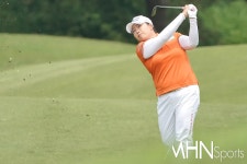 [Ms포토] 안선주 핀 하이로 날린다 < 포토뉴스 < 골프뉴스 < 스포츠뉴스 < 기사본문 - MHNsports / MHN스포츠 [Ms포토] 안선주 핀 하이로... 