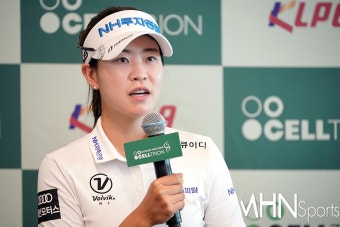 [Ms포토] 박민지 '3관왕 도전, 반드시 우승 하고 싶어요' < 포토... MHN Kpop News [Ms포토] 박민지 '3관왕 도전, 반드시 우승 하고 싶어요'