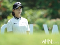 [Ms포토] 박결 대유위니아 우승 도전 < 포토 < 골프 < 스포츠 < 기사본문 - MHN [Ms포토] 박결 대유위니아 우승 도전