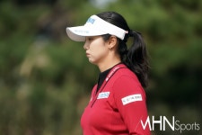 [Ms포토] 박도영 원 샷 원 킬 노린다 < 포토뉴스 < 골프뉴스 < 스포츠뉴스 < 기사본문 - MHNsports / MHN스포츠 [Ms포토] 박도영 원 샷 원 킬... 
