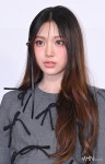 [Ms포토] 뉴진스 혜인 귀여워 < 포토뉴스 < 연예 < 기사본문 - MHN / 엠에이치앤 [Ms포토] 뉴진스 혜인 귀여워