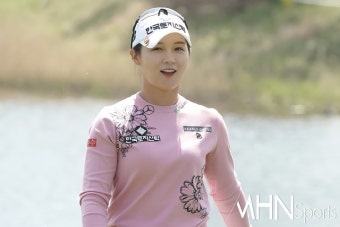 [mhn포토] 박현경 '연속 버디에 신난 미소' < 포토뉴스 < 골프뉴스... MHNsports / MHN스포츠 [mhn포토] 박현경 '연속 버디에 신난 미소'