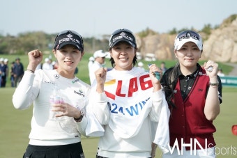 [mhn포토] 박지영 우승 '한국토지신탁 신났다' < 포토뉴스 < 골프... MHNsports / MHN스포츠 [mhn포토] 박지영 우승 '한국토지신탁 신났다'