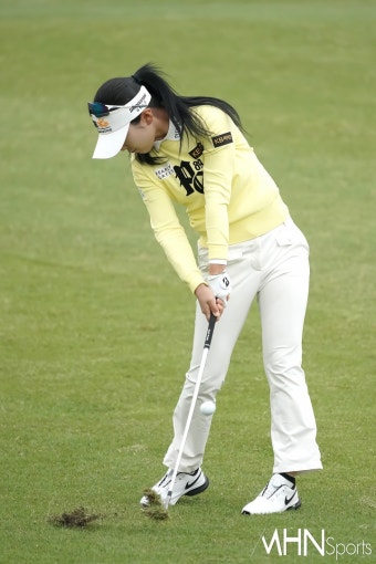 [mhn포토] 이예원 '정타 날려 보낸다' < 포토뉴스 < 골프뉴스... 기사본문 - MHNsports / MHN스포츠 [mhn포토] 이예원 '정타 날려 보낸다'