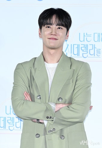 [mhn포토] 이준영 '프린스 차민' < 포토뉴스 < 연예 < 기사본문 - MHN / 엠에이치앤 [mhn포토] 이준영 '프린스 차민' - MHN / 엠에이치앤