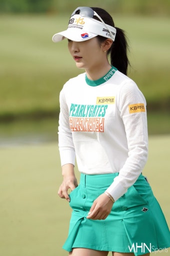 [mhn포토] 이예원, 파 세이브로 마무리 < 포토뉴스 < 골프뉴스... 기사본문 - MHNsports / MHN스포츠 [mhn포토] 이예원, 파 세이브로 마무리